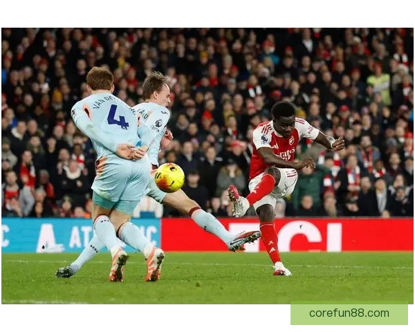 自萨卡之后埃斯特旺成为足总杯传射最年轻英超球员